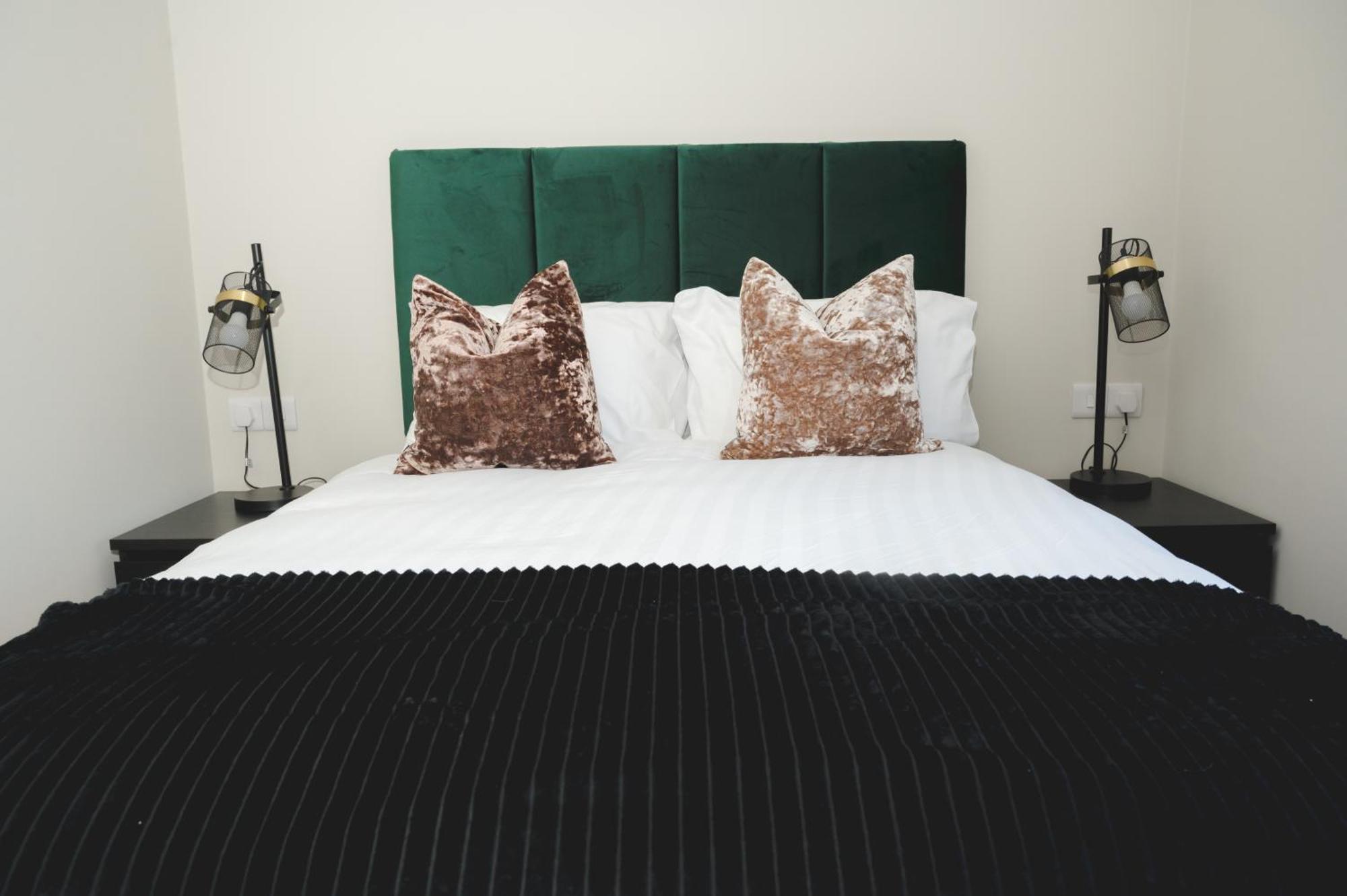 The Village Inn Killarney Ngoại thất bức ảnh
