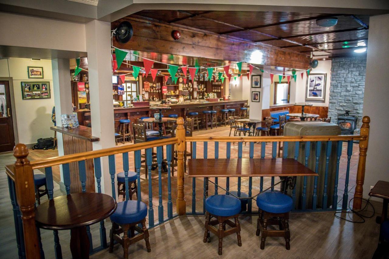 The Village Inn Killarney Ngoại thất bức ảnh